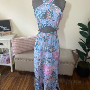 Women’s two piece skirt and top set